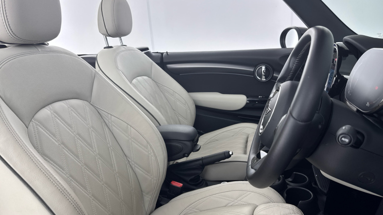 MINI Cooper 1.5 C Classic [Level 2] 3dr Auto Petrol Hatchback